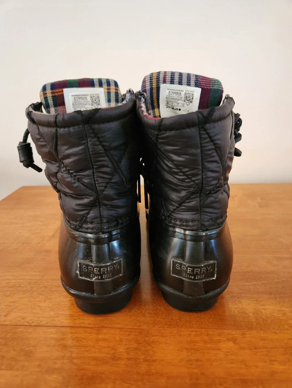 Womens Black Sperry Saltwater Duck Boots - Size 6.5